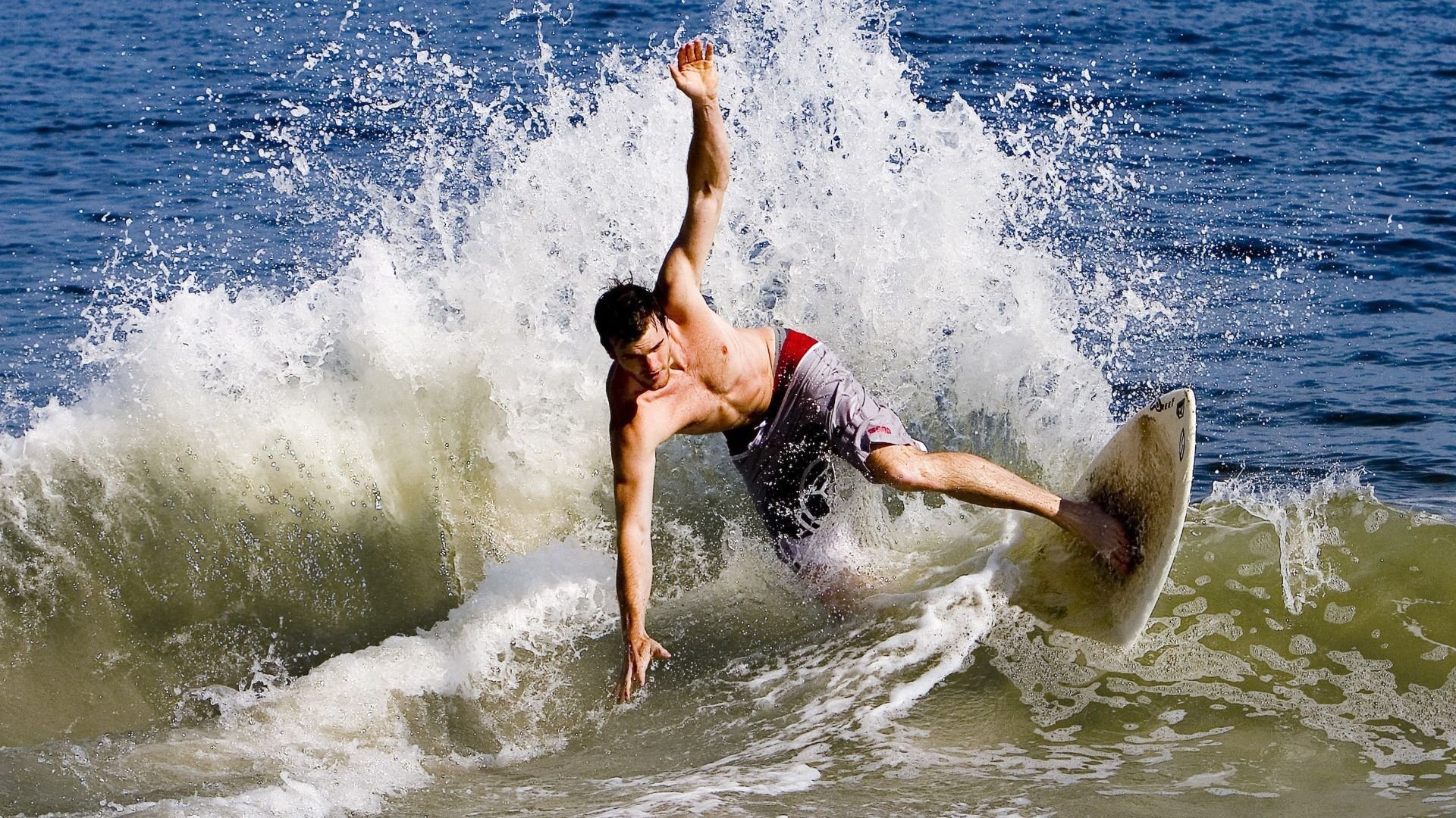 _登山探险新闻：勇士穿越雪山冰川_，勇士越野视频大全
