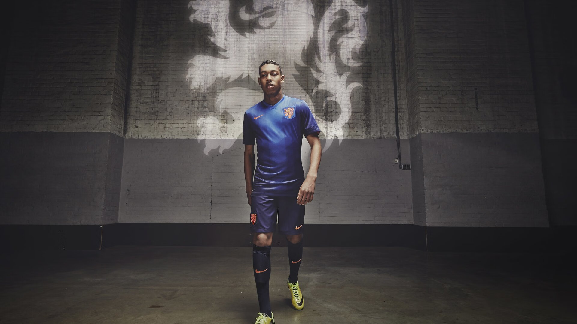 “冠军争夺战正式打响，两强会师，荣誉之战一触即发”，两个冠军之刃有什么区别