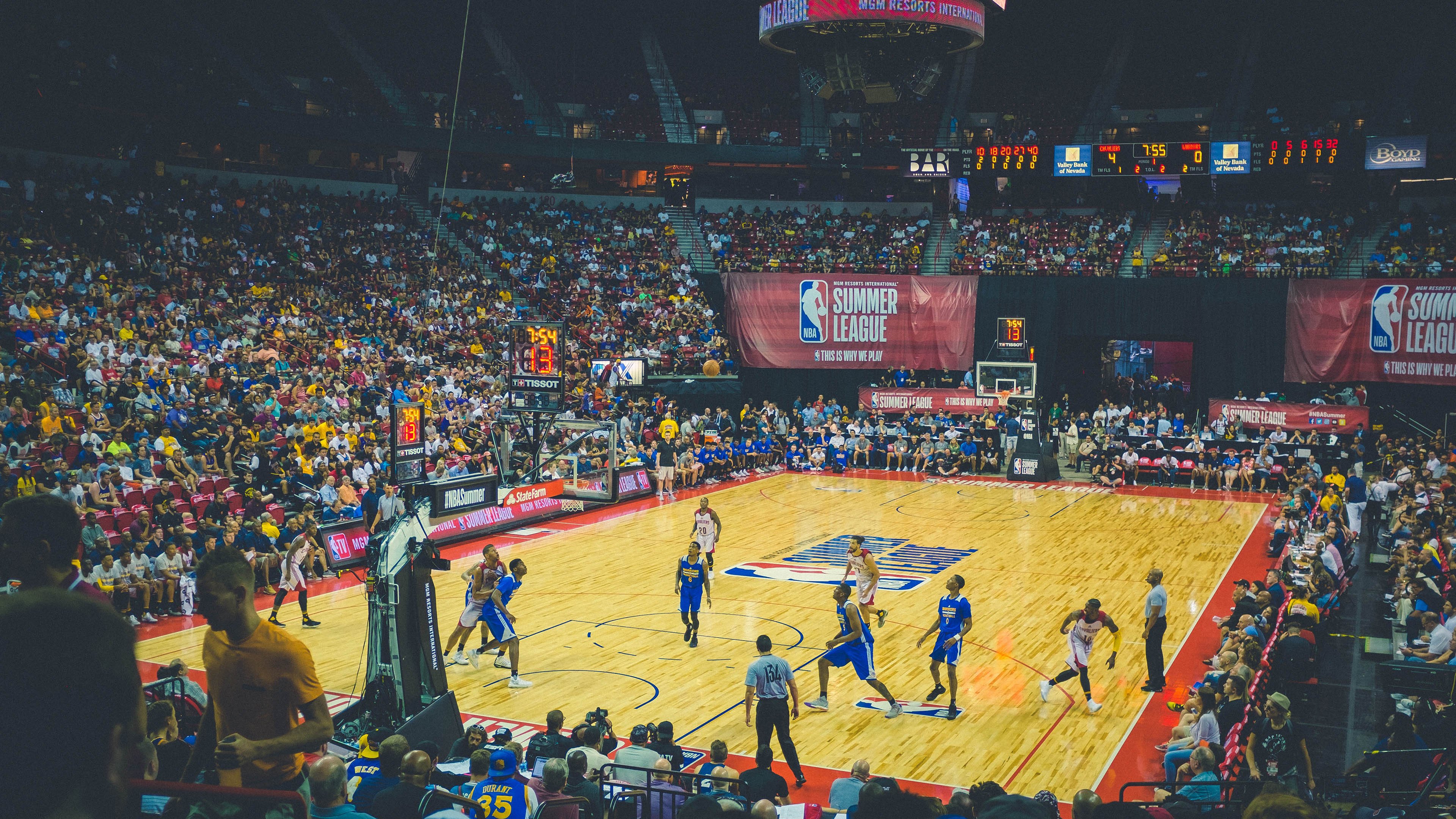 篮球公益活动促进全民健身深入开展，篮球公益活动宣传