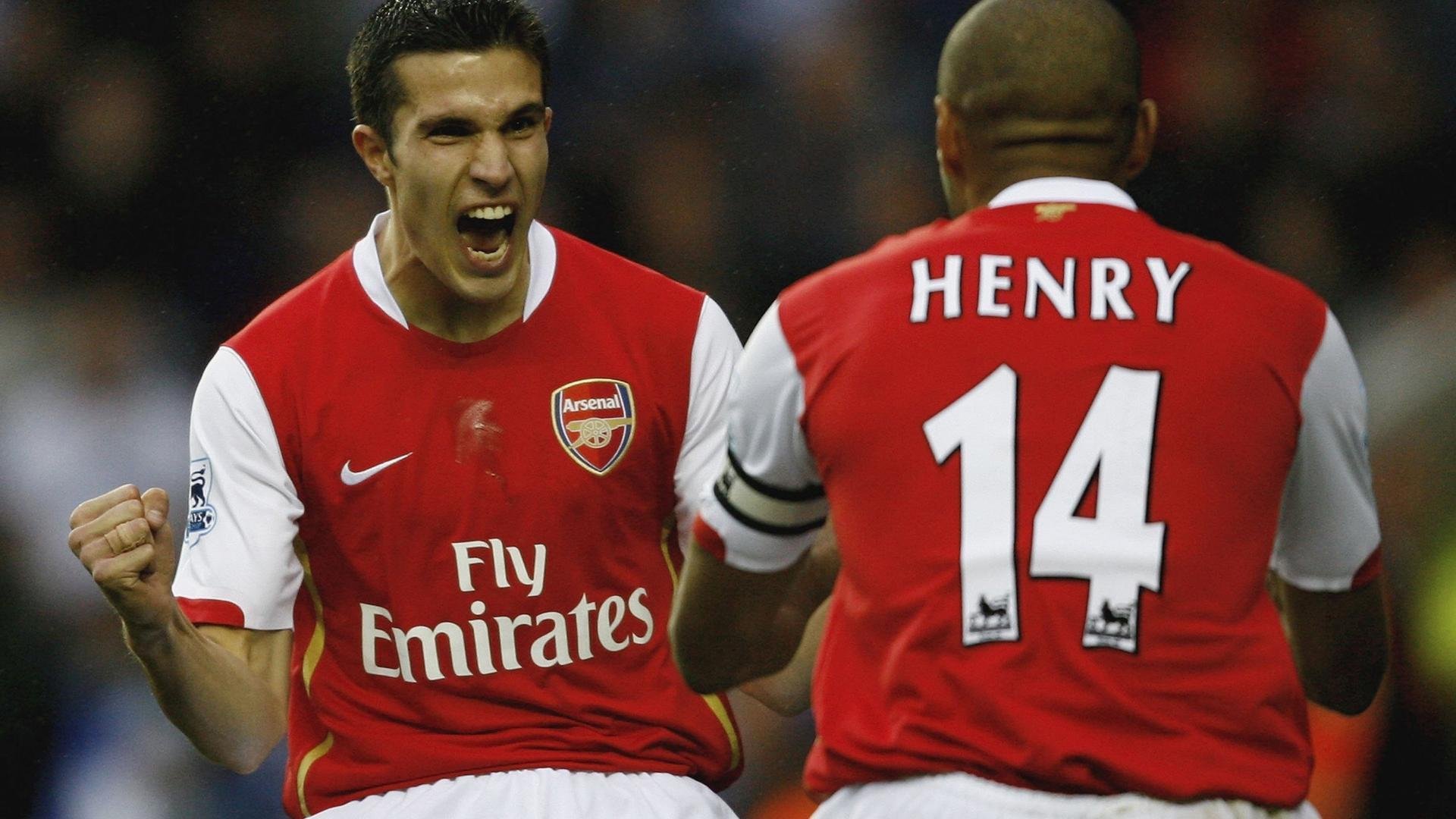 广州富力主场遭大连一方逆转,中超战局变化,广州富力主场球迷区